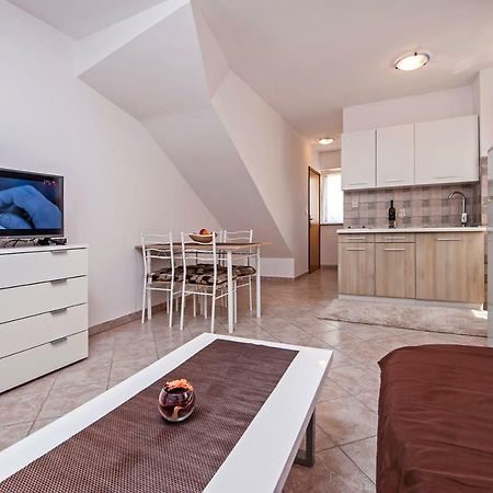 Apartmani Sara-Andrea Rovinj Kültér fotó